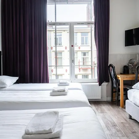 Otel Kap Centre 2*
